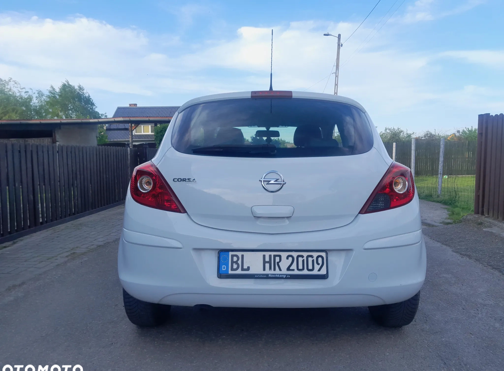 Opel Corsa cena 17950 przebieg: 99500, rok produkcji 2014 z Krynki małe 497